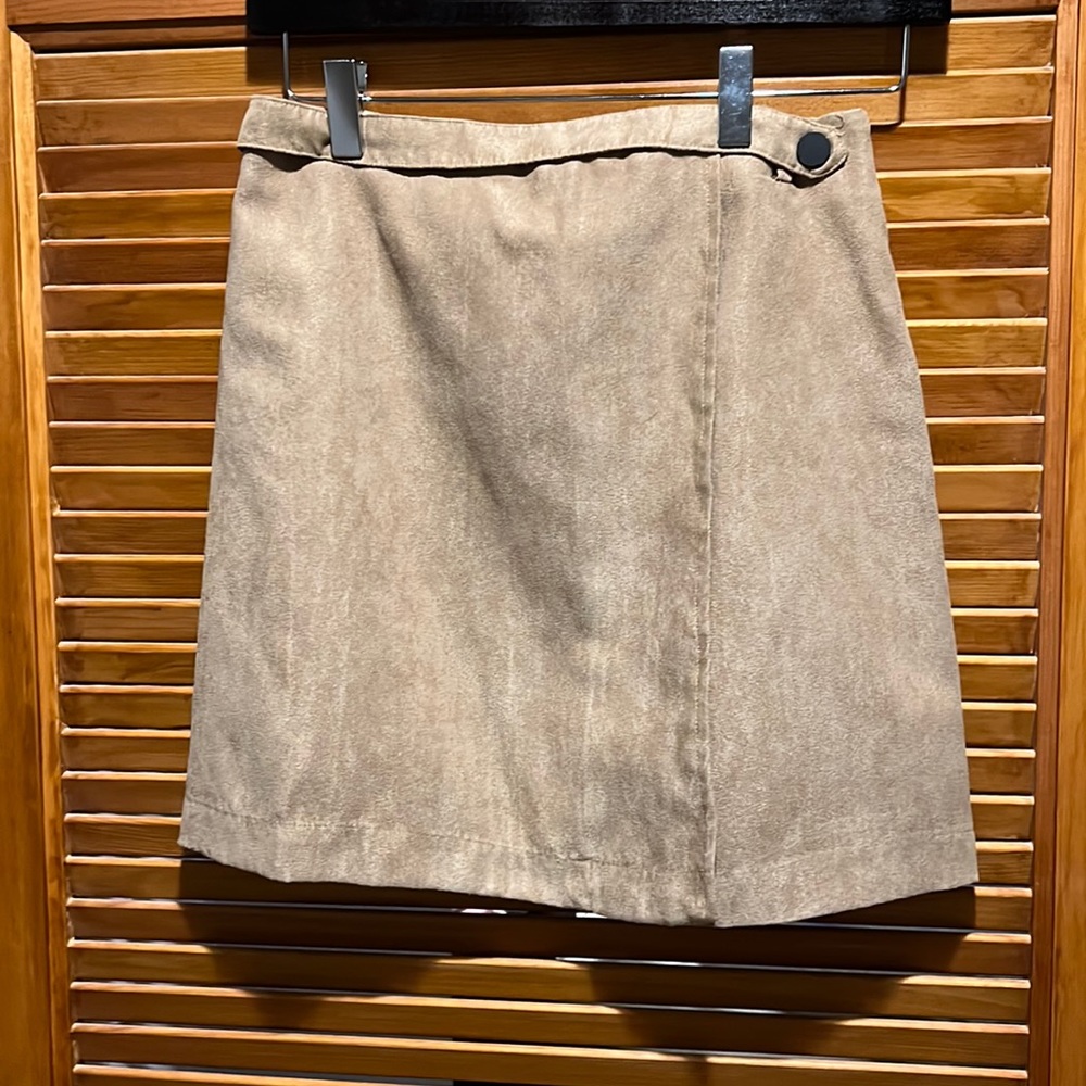 BCBGeneration suede skirt